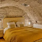 Le Nid Voute Avec Terrasse Situe Au Coeur De * ルーアン