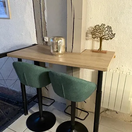 Le Nid Voute Avec Terrasse Situe Au Coeur De 아파트 루앙