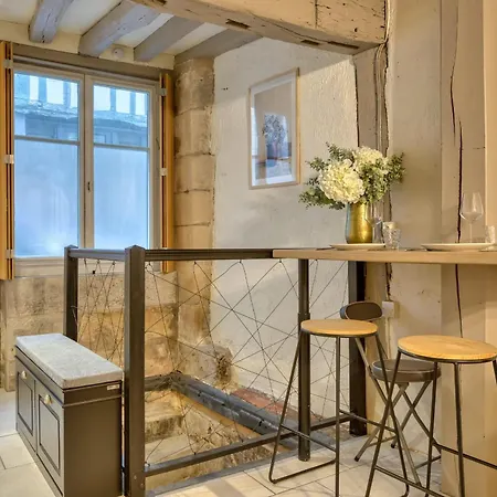 Le Nid Voute Avec Terrasse Situe Au Coeur De Rouen شقة