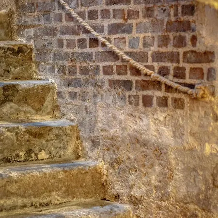 아파트 Le Nid Voute Avec Terrasse Situe Au Coeur De