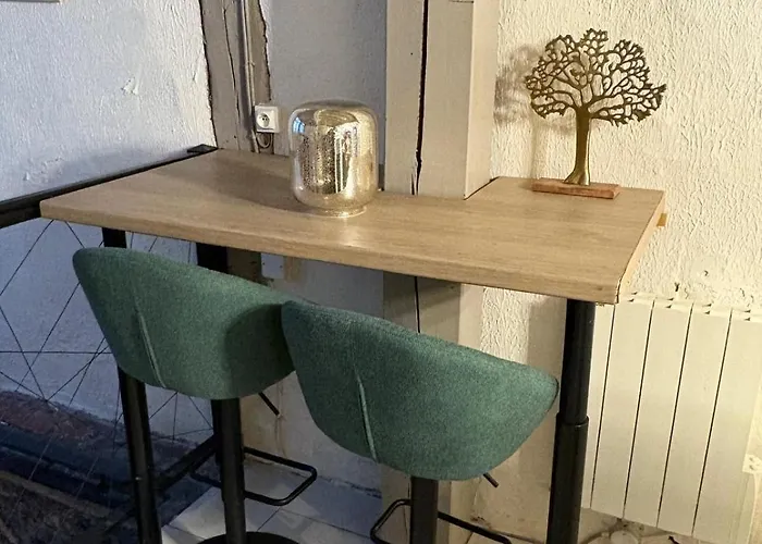 Le Nid Vouté Avec Terrasse Situé Au Coeur De Apartamento Ruan